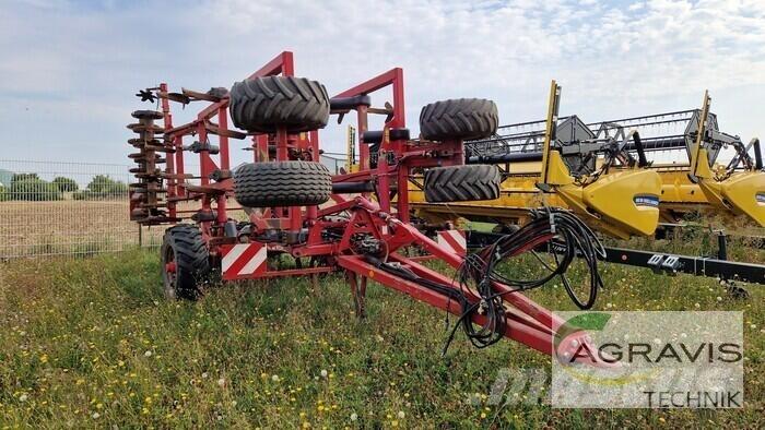 Horsch TERRANO 6 FM 中耕管理機