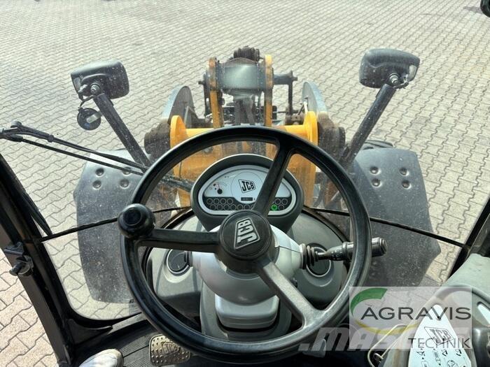 JCB 409 輪胎式裝載機