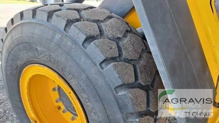 JCB 437 HT 輪胎式裝載機