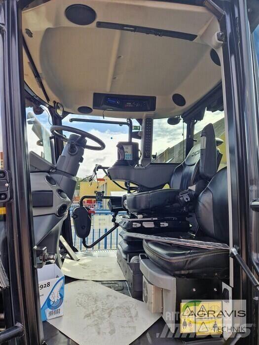 JCB FASTRAC 4220 曳引機