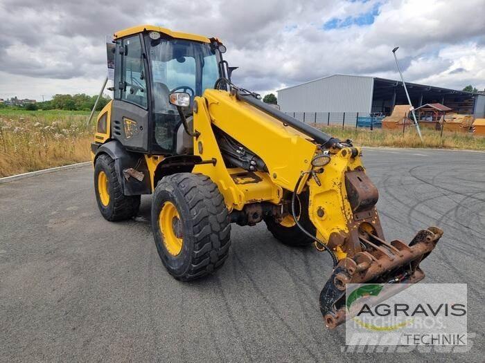 JCB TM 220 AGRI 輪胎式裝載機