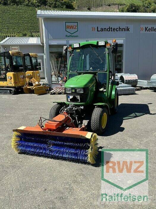 John Deere 2320 小型曳引機