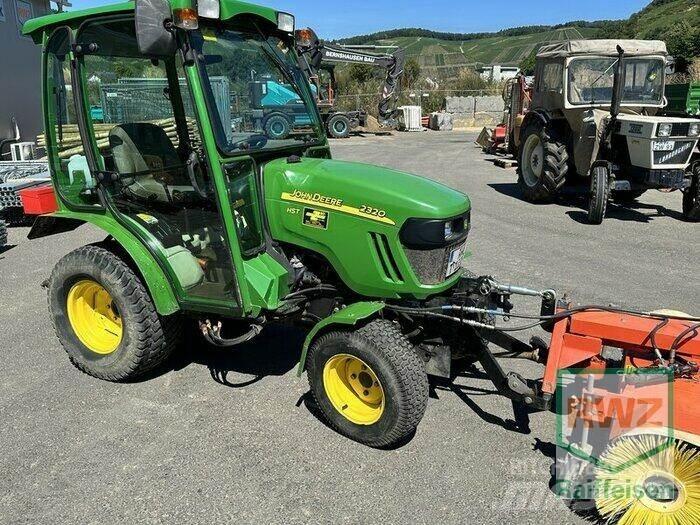 John Deere 2320 小型曳引機