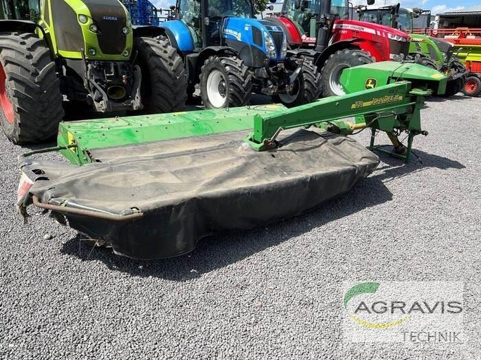 John Deere 331 割草劑