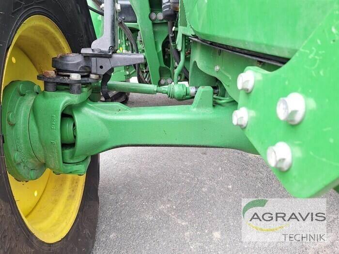 John Deere 5100 R 曳引機
