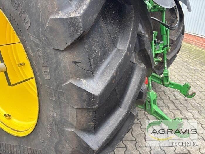 John Deere 7310 R 曳引機