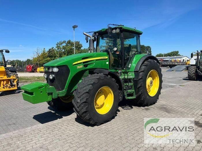 John Deere 7830 曳引機