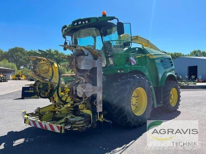 John Deere 8500I 自走式飼料採集機
