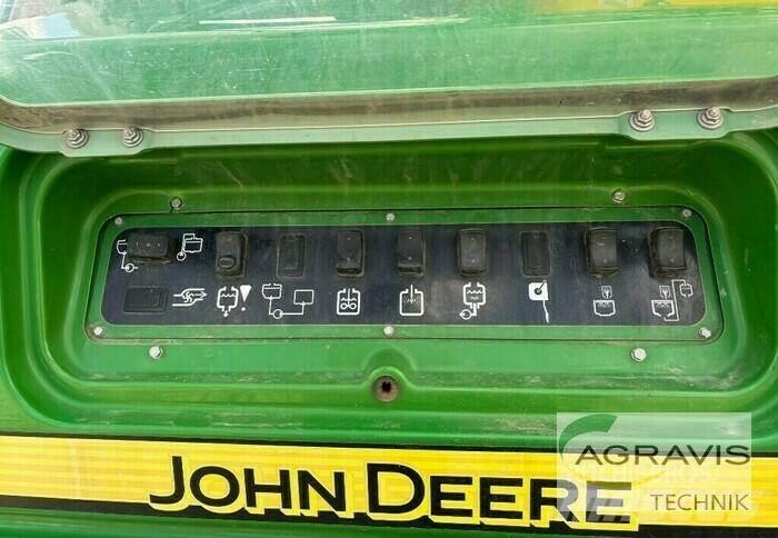 John Deere R 962I 牽引式噴霧機