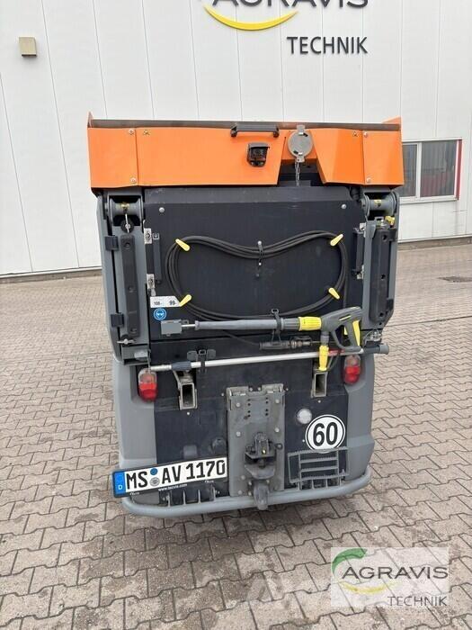 Kärcher MC250 掃倉機