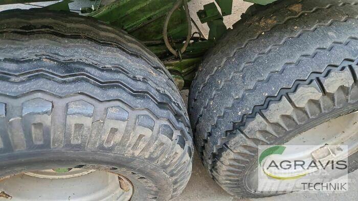 Krone BIG PACK 120-80 方形打捆機