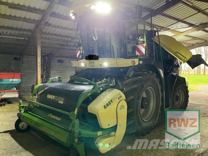 Krone BIG X 630 自走式飼料採集機