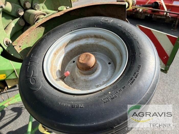 Krone KW 7.70/6 耙與翻草機