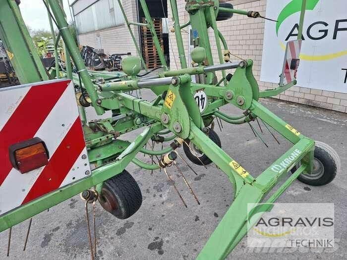 Krone KWT 10.50/8X7 耙與翻草機