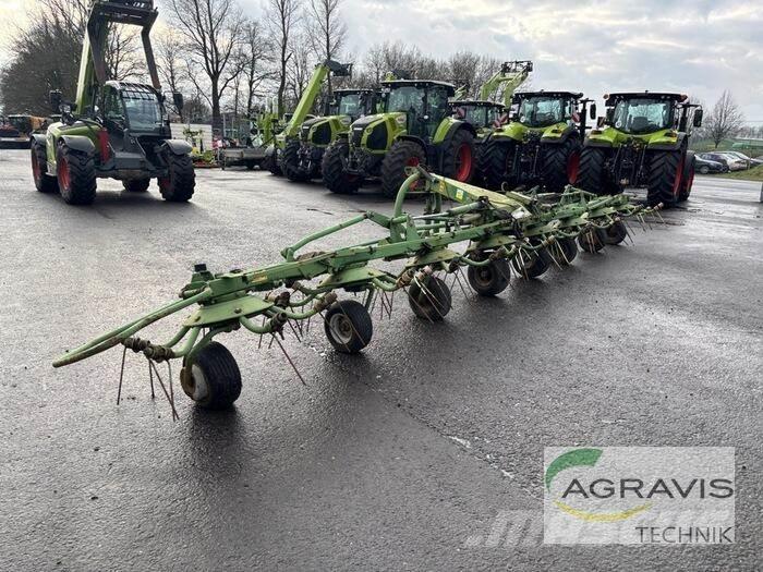 Krone KWT 8.82/8 耙與翻草機