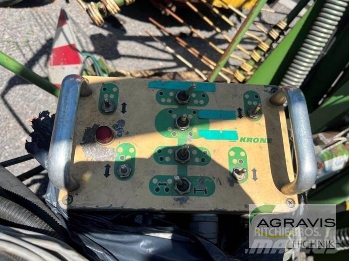 Krone SWADRO 1250 耙與翻草機