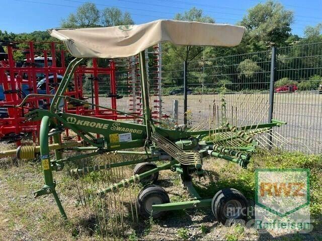 Krone Swadro 38 耙與翻草機