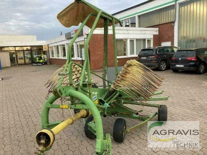 Krone SWADRO 421 耙與翻草機