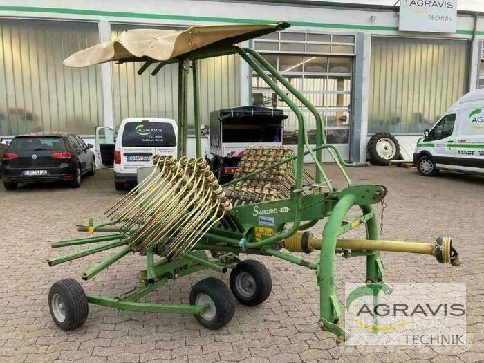 Krone SWADRO 421 耙與翻草機