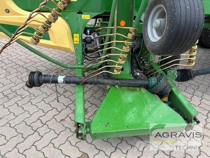 Krone SWADRO TC 1370 耙與翻草機