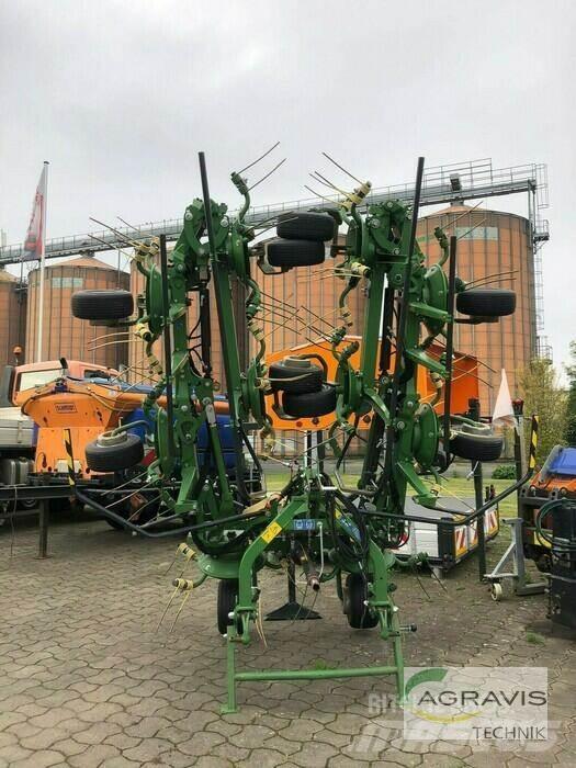Krone VENDRO 1020 耙與翻草機