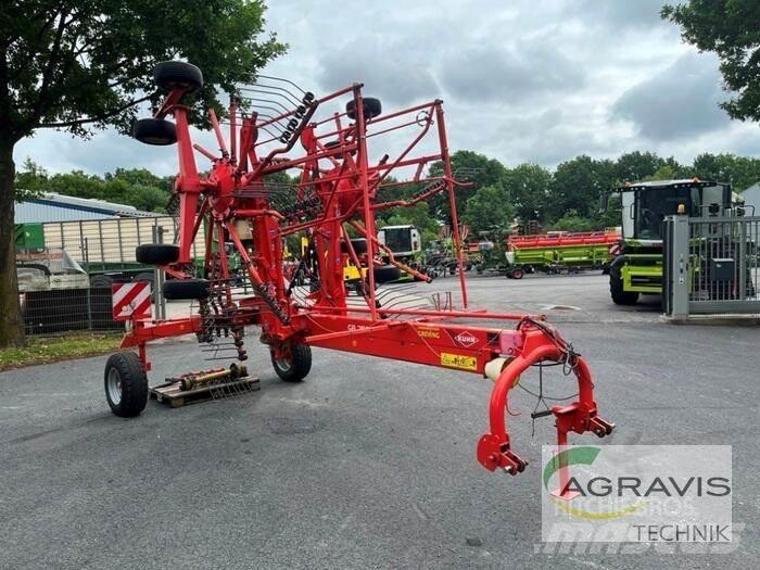 Kuhn GA 7501 耙與翻草機