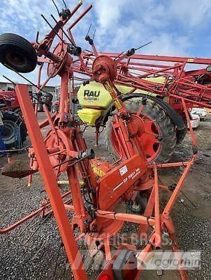 Kuhn GF5801MH 耙與翻草機