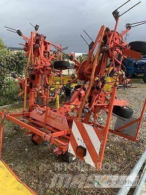Kuhn GF7601MHO 耙與翻草機