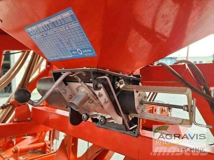 Kuhn HR 3003 動力耙和旋轉式耕耘機