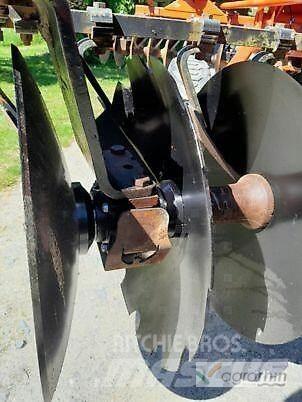 Kuhn XM32 耙車