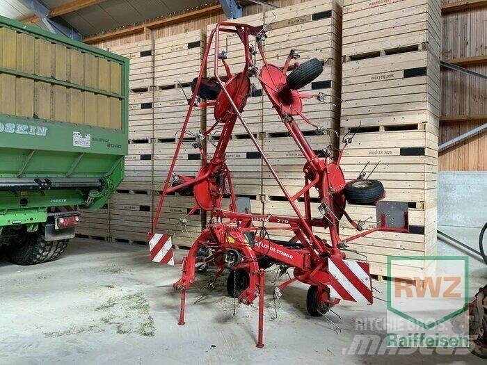 Lely Lotus 770 耙與翻草機