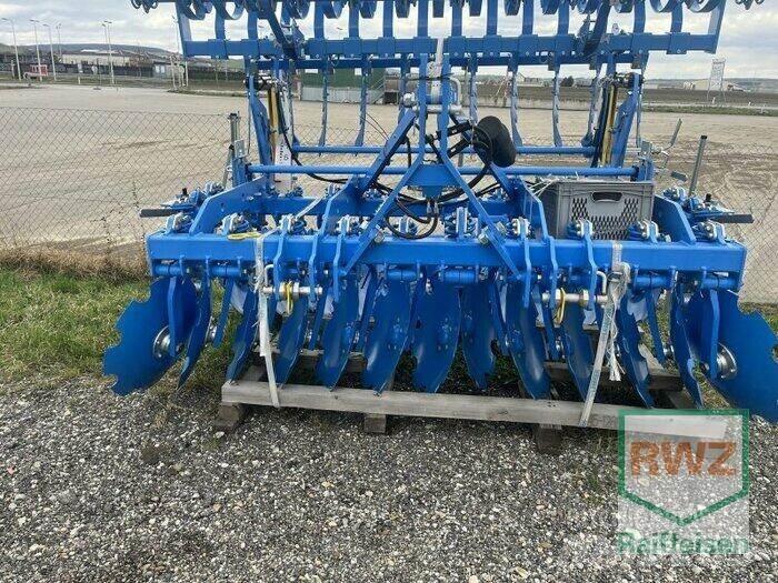 Lemken Rubin 10-300 U 耙車