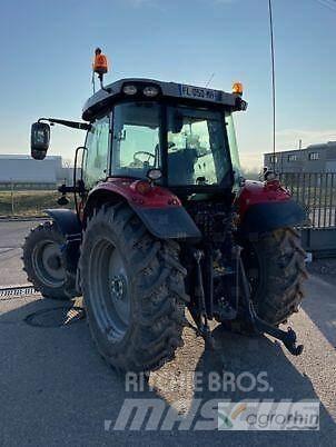 Massey Ferguson 5713S 曳引機