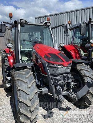 Massey Ferguson 5S115 曳引機