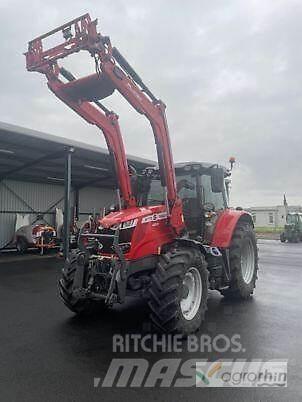 Massey Ferguson 6715S 曳引機