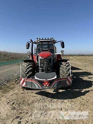 Massey Ferguson 7S210 曳引機