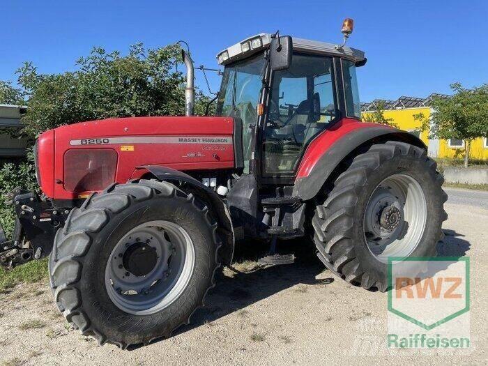 Massey Ferguson 8250-4 曳引機
