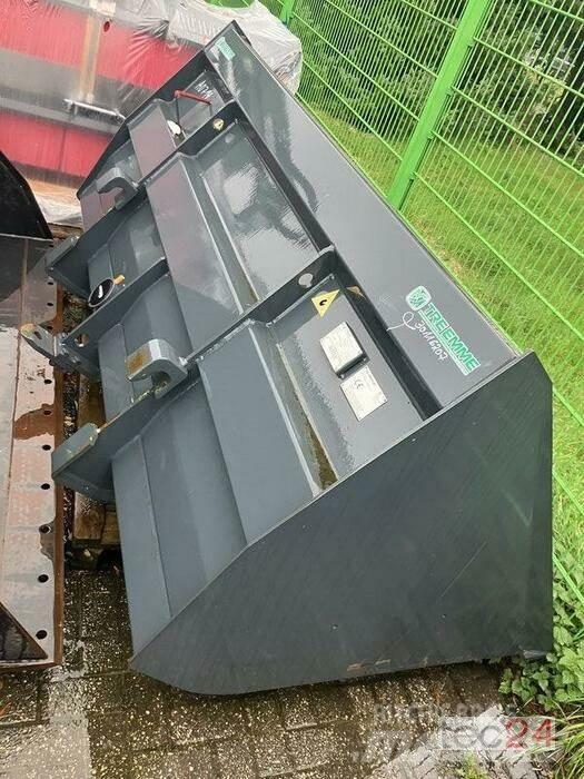 Merlo Schaufel 1800l 農業用伸縮臂裝載機