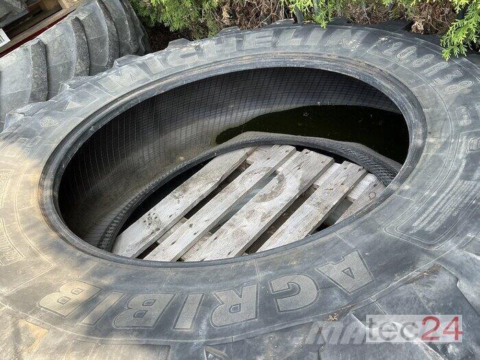 Michelin 20.8R38 輪胎、車輪和輪圈