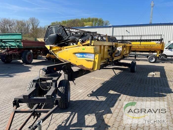 New Holland CR 9060 聯合收穫機