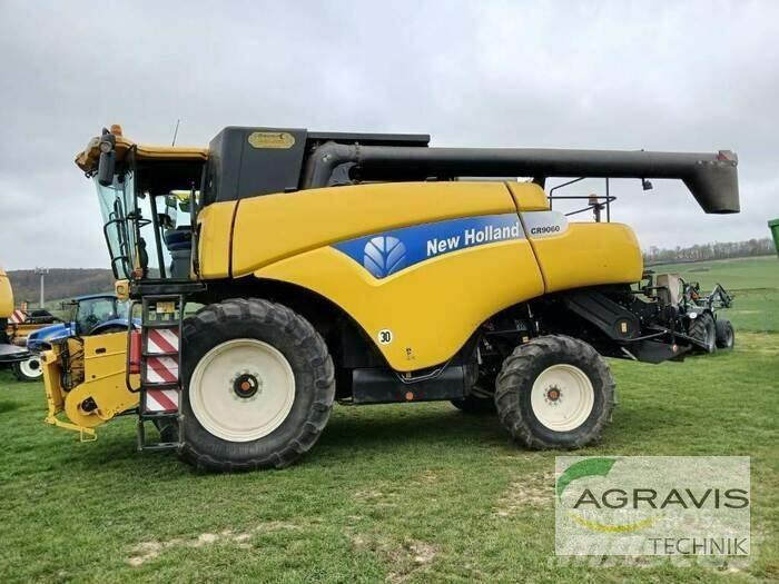 New Holland CR 9060 聯合收穫機