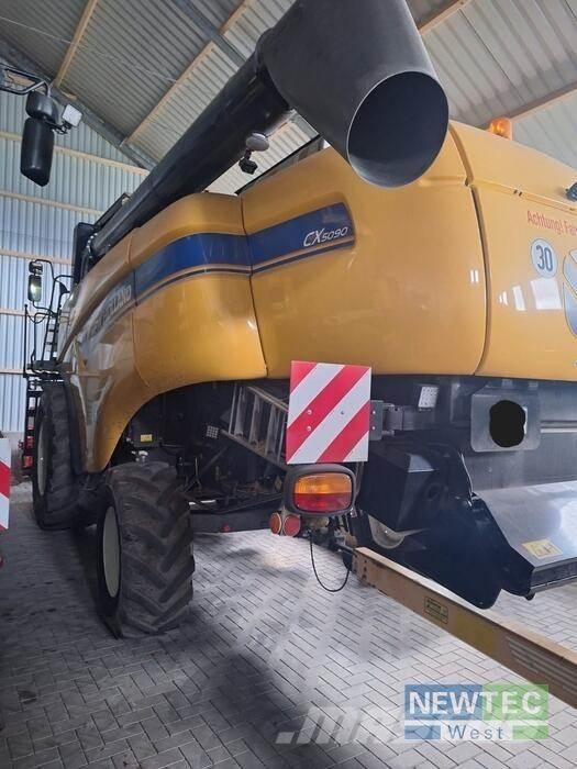 New Holland CX 5090 聯合收穫機