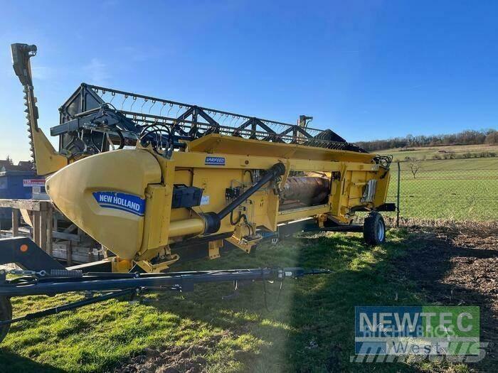 New Holland CX 6.90 聯合收穫機