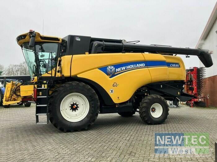 New Holland CX 8.85 聯合收穫機