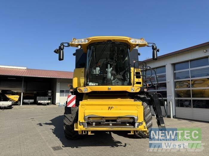New Holland CX 8060 聯合收穫機