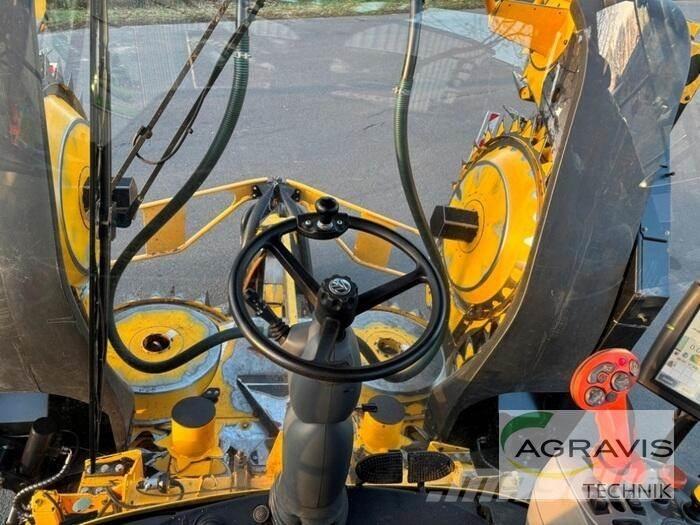 New Holland FR 700 自走式飼料採集機