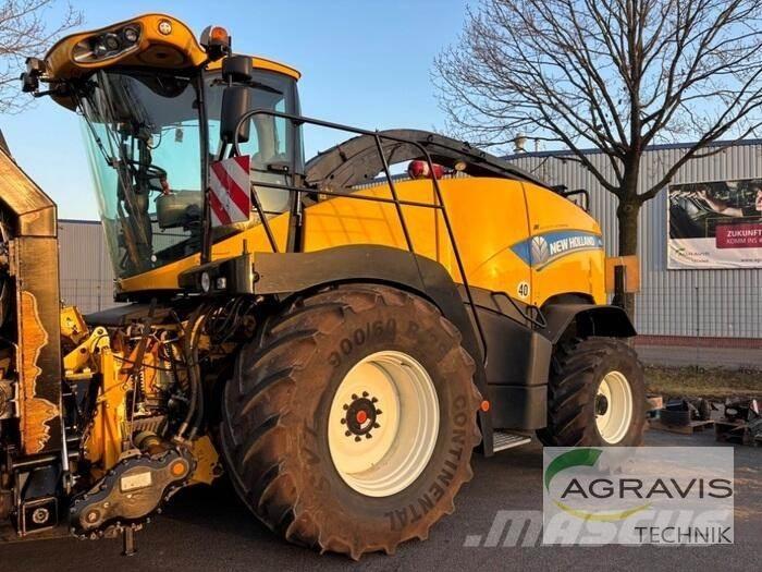 New Holland FR 700 自走式飼料採集機