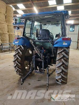 New Holland T5040 曳引機