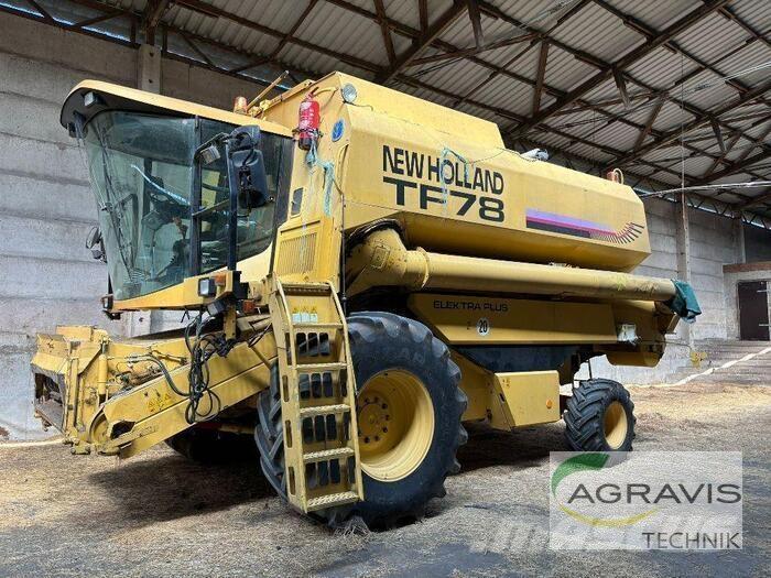 New Holland TF 78 聯合收穫機
