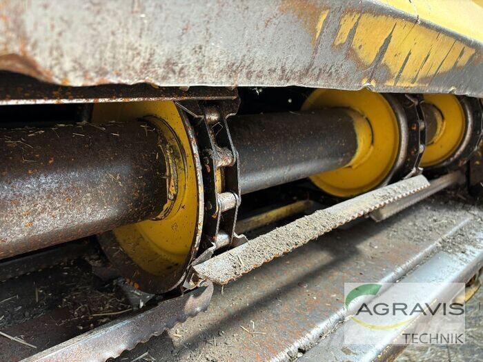 New Holland TF 78 聯合收穫機